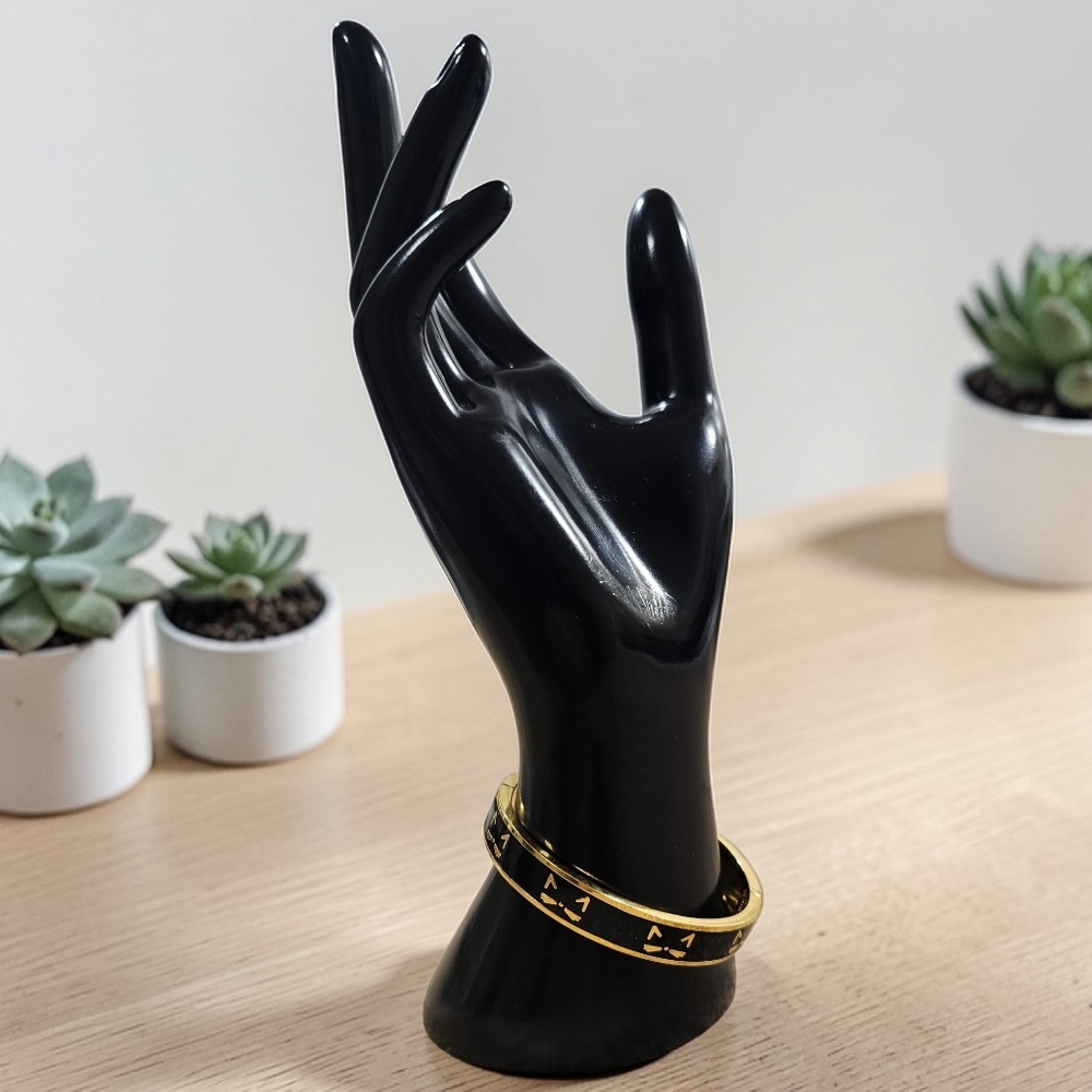 Kate Spade “Cool Cat” Hinged Bangle Black Enamel Gold Cat Face Bracelet EUC
